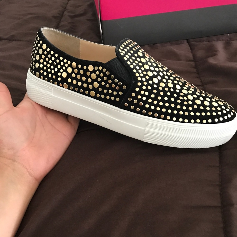 Vince Camuto slip ons